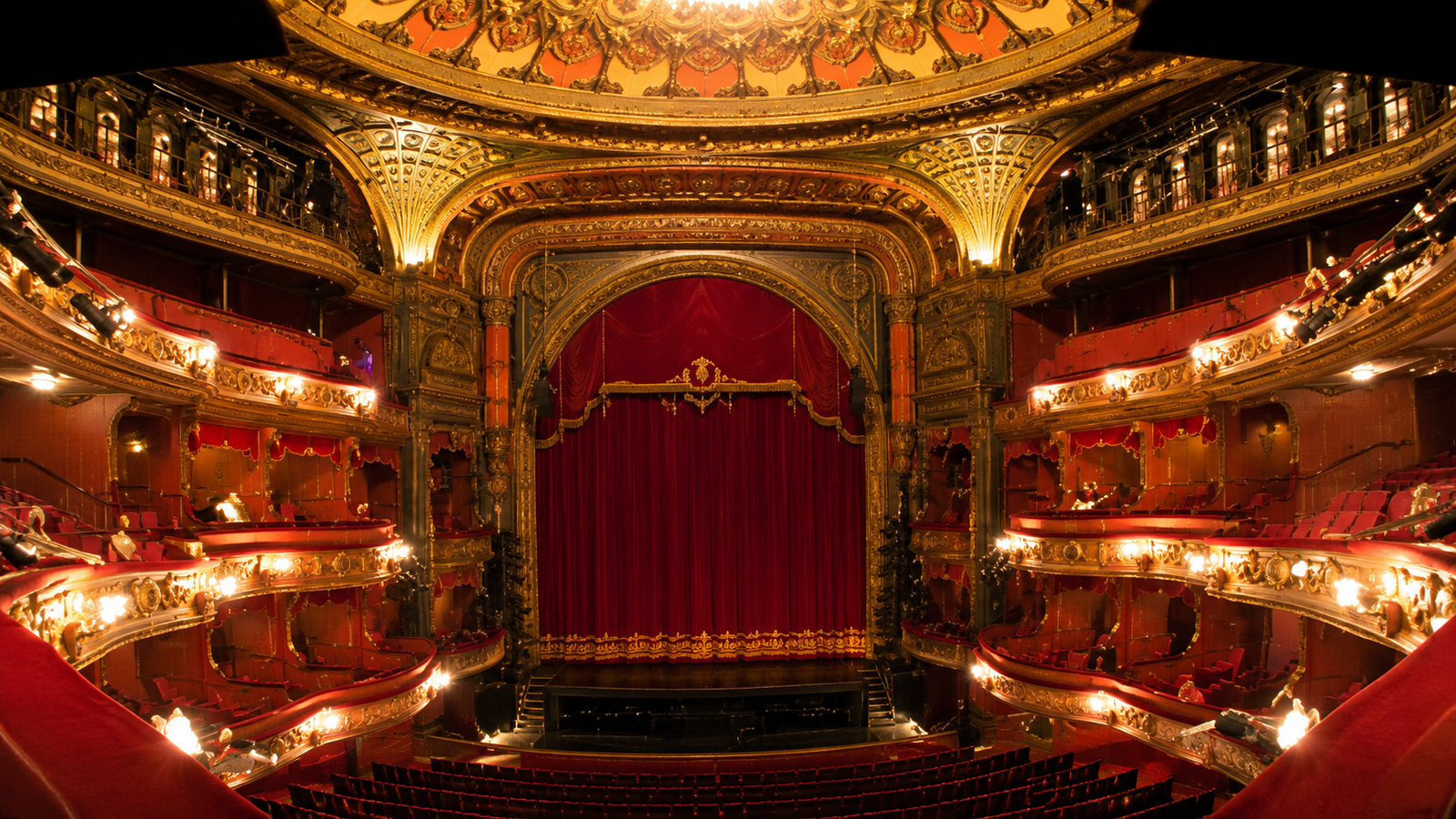 Leeds Grand Theatre: A Complete Visitor's Guide to History, Shows and Seating