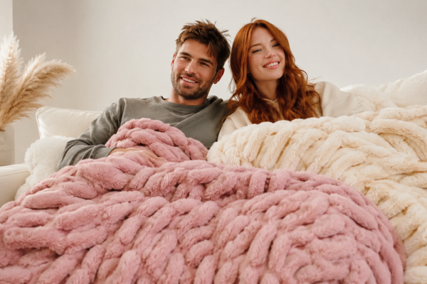 Lola Blankets Review: Is the Viral Faux-Fur Blanket Really Worth the Hype?